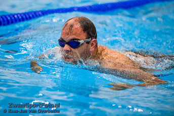 _KJ60180_20251122_183701